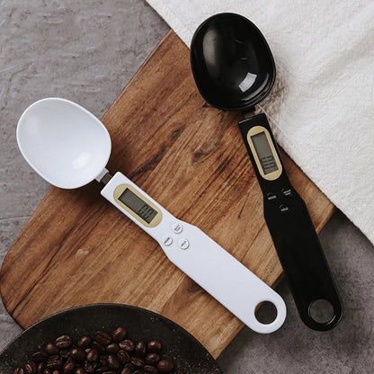 Digital measuring spoon